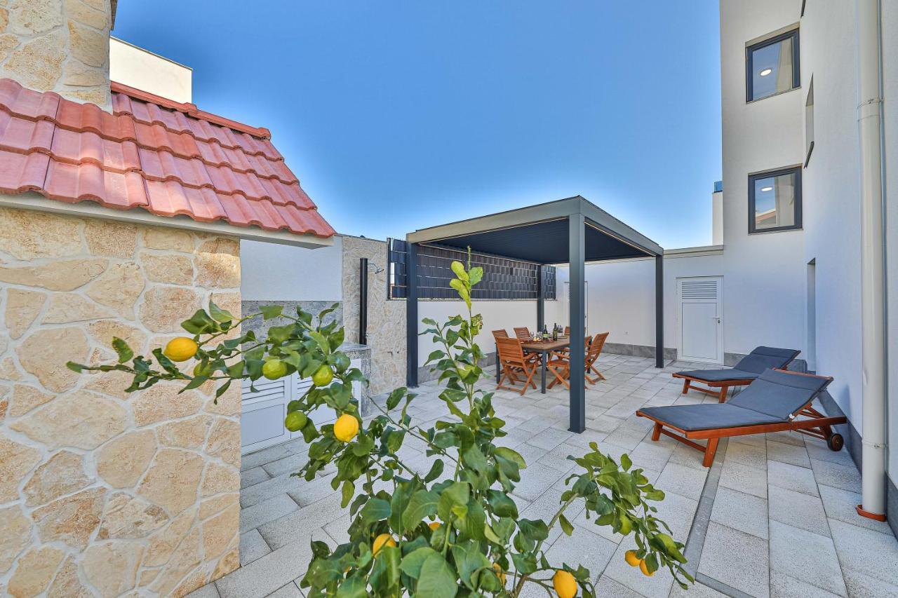 Luxury Apartment Pia With Swimming Pool And Grill Trogir Exteriér fotografie
