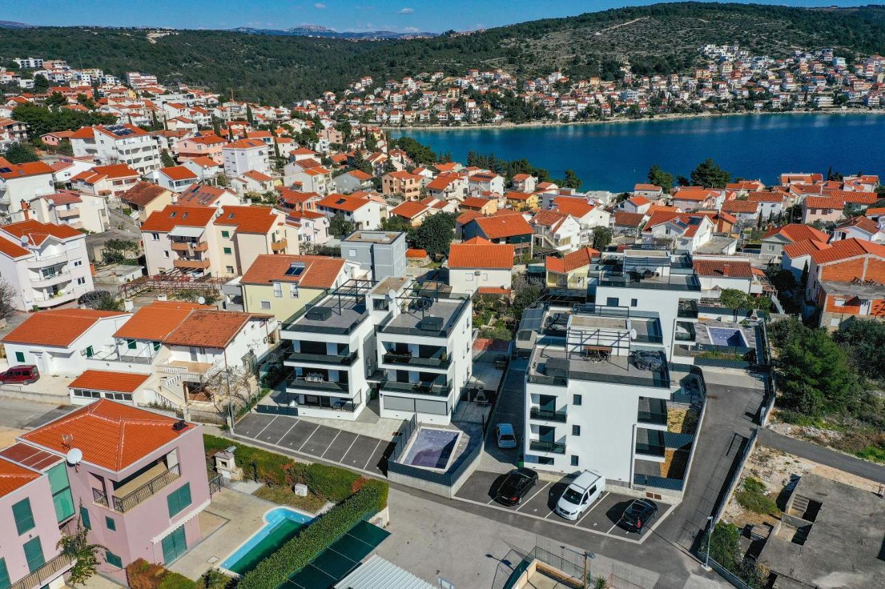 Luxury Apartment Pia With Swimming Pool And Grill Trogir Exteriér fotografie